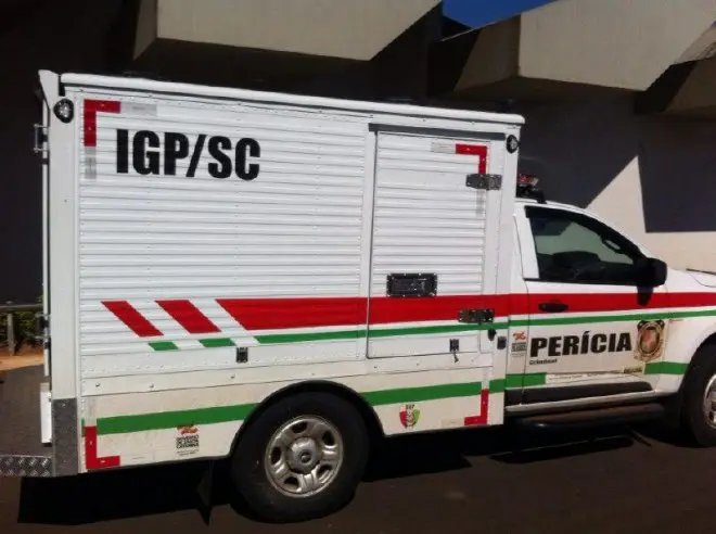 ​Galp&atilde;o desaba em Nova Trento e um oper&aacute;rio perde a vida