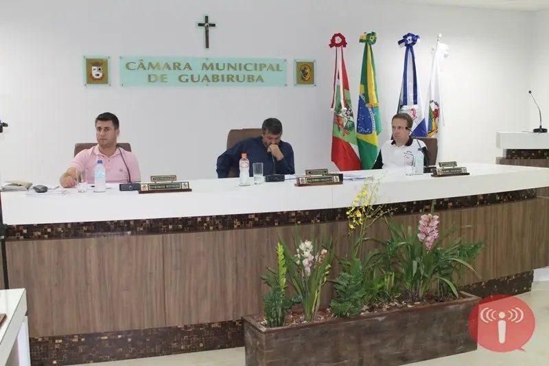 Obras e Hospital de Azambuja na pauta de Guabiruba