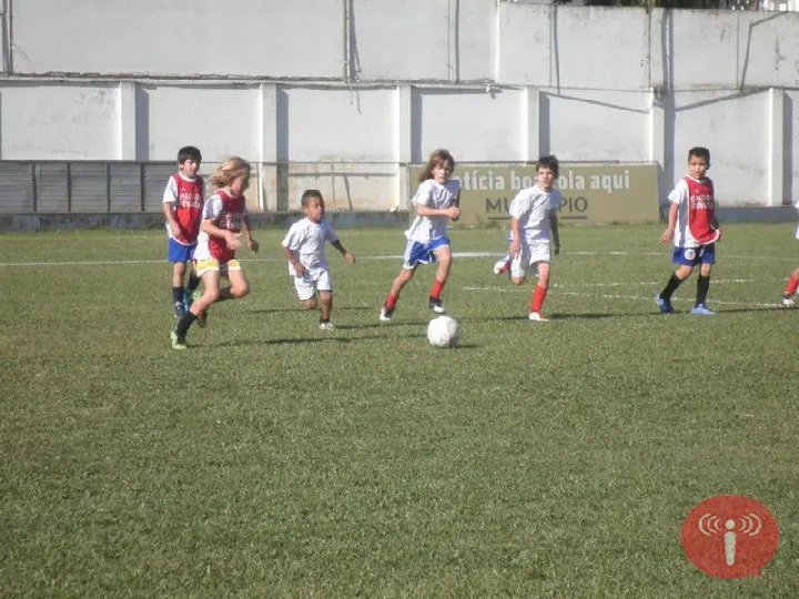  Mais de 100 crianças participam de torneio