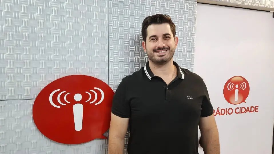 &ldquo;Podemos pagar menos impostos e ter uma arrecada&ccedil;&atilde;o maior&rdquo;, defende Andr&eacute; Vechi (DC)