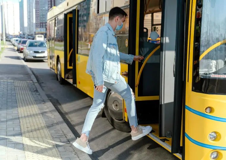 Guabiruba publica edital do transporte universit&aacute;rio para o segundo semestre de 2022