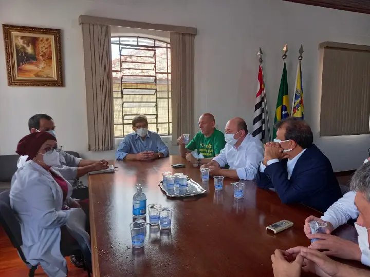 Prefeito de Brusque conhece tratamento precoce e preventivo contra Covid-19 em Porto Feliz (SP)