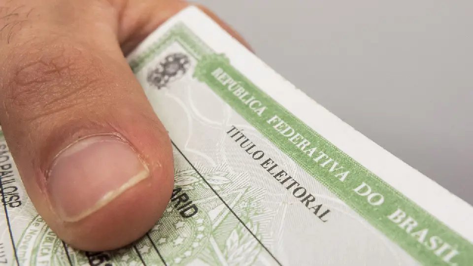 Faltosos t&ecirc;m at&eacute; dia 6 para regularizar o t&iacute;tulo de eleitor