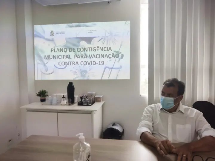 Nova remessa de vacina contra Covid-19 chega a Brusque