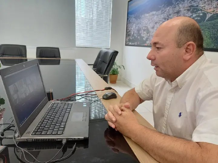 Ari Vequi &eacute; o novo presidente da AGIR