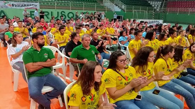 Assinados os contratos do Bolsa Atleta