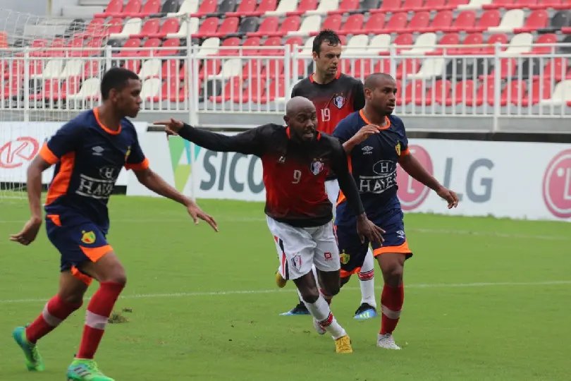Brusque vence jogo-treino contra o Joinville na Arena