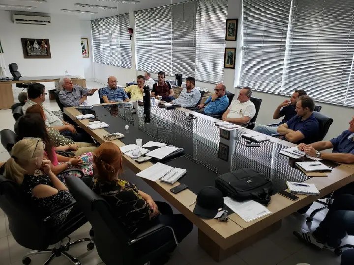 Prefeitura realiza mensalmente encontro com secretariado