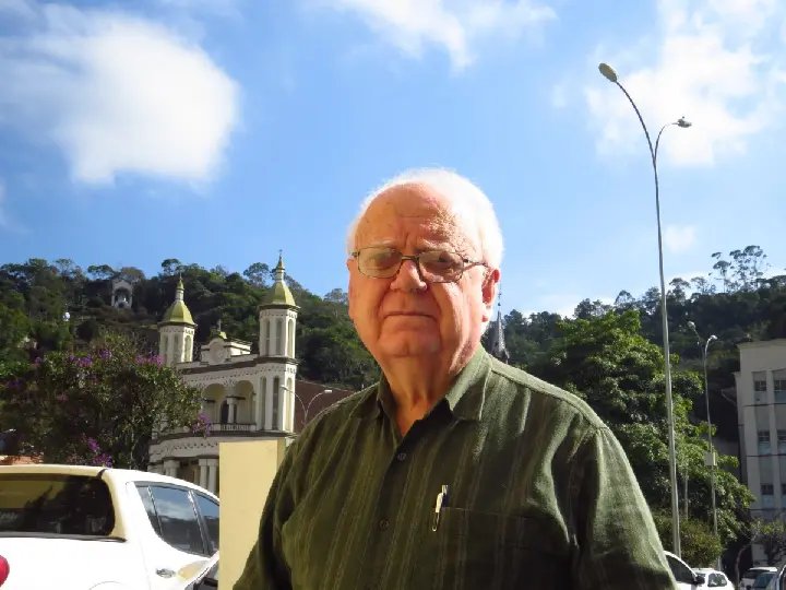 Falece Dr Lira, m&eacute;dico brusquense, aos 77 anos