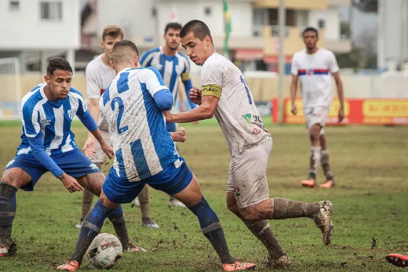 Carlos Renaux perde para o Ava&iacute;, e est&aacute; eliminado da Copa SC