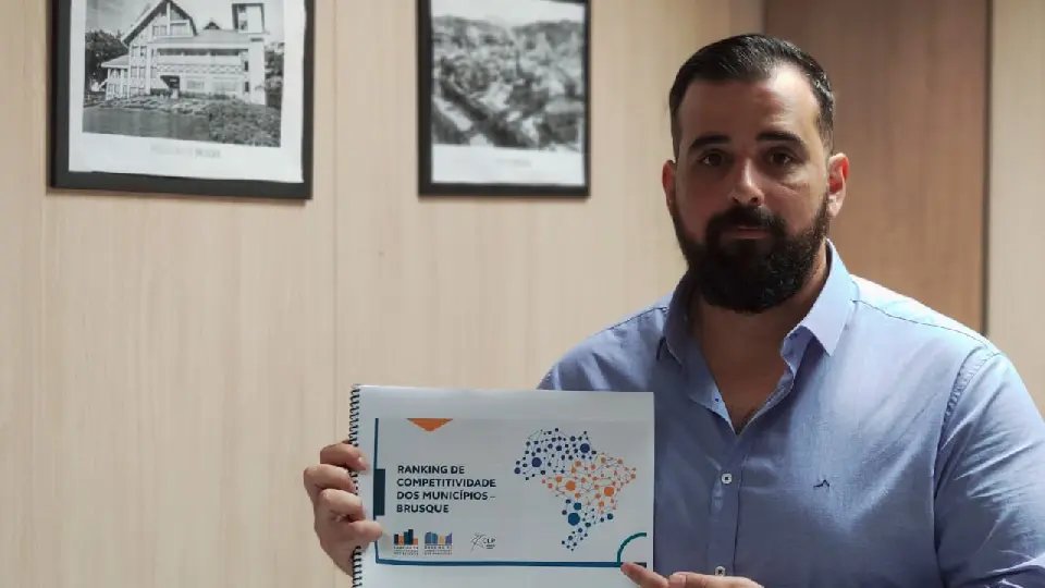 Prefeitura de Brusque participa de encontro com o objetivo de viabilizar um planejamento estrat&eacute;gico baseado em evid&ecirc;ncias