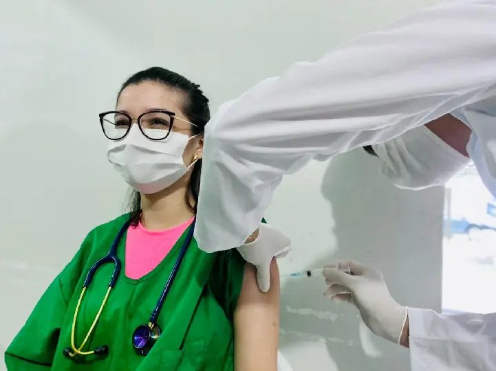 Guabiruba aplica primeiras doses da vacina da Covid-19