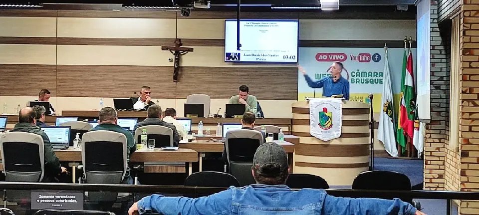 Vereadores barram projeto que dava 'super poder' ao procurador 