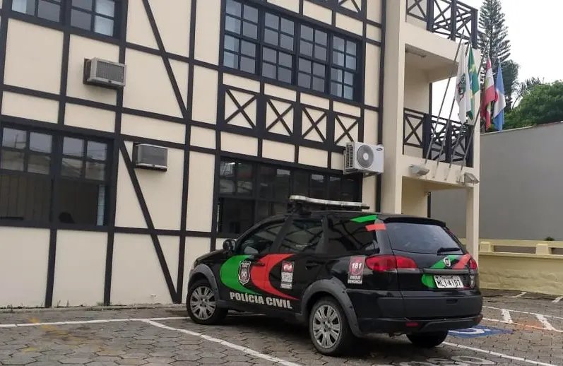 Idosa cai em golpe e perde mais de R$ 108 mil em Brusque