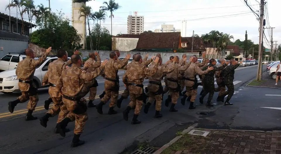 Policiais concluem estágio de patrulhamento tático