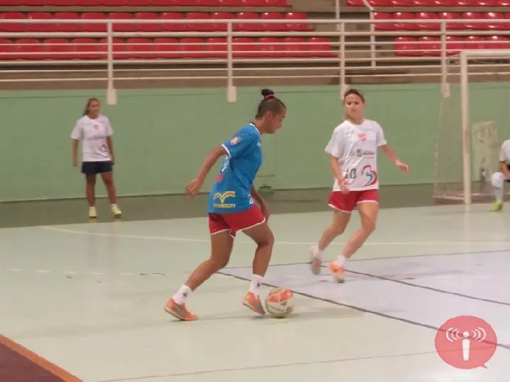 Reapresentação já com treinos táticos
