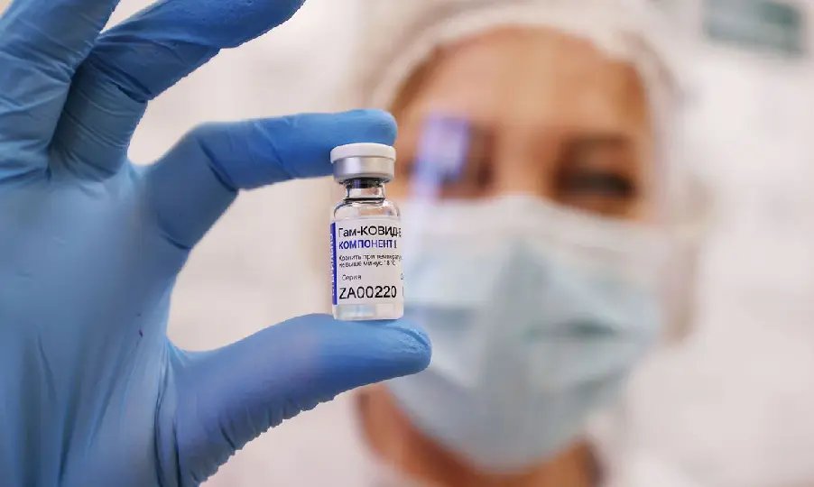 Empresa protocola na Anvisa pedido para uso emergencial de vacina contra Covid-19