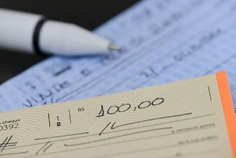 Homem que fazia compras com cheques sem fundos &eacute; condenado pela Justi&ccedil;a, em Brusque