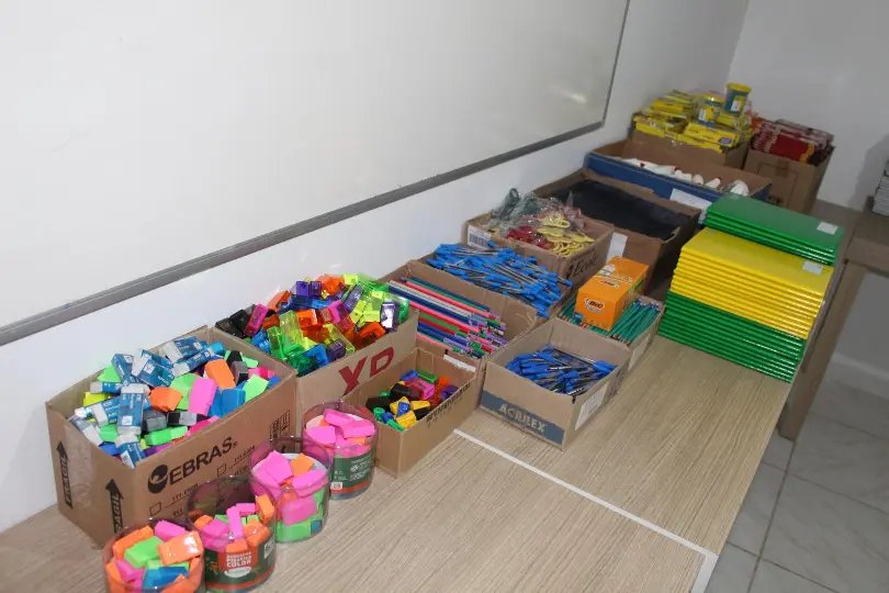SINTRICOMB iniciar&aacute; distribui&ccedil;&atilde;o de material escolar a associados