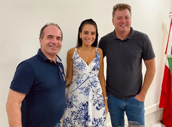 Vanessa de Borba &eacute; a nova chefe de gabinete da Prefeitura de Guabiruba
