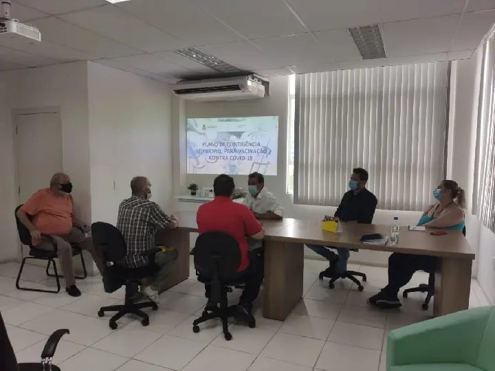 Realizada primeira reuni&atilde;o sobre Plano de Conting&ecirc;ncia para vacina&ccedil;&atilde;o na Secretaria de Sa&uacute;de