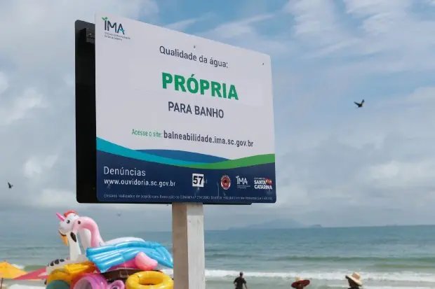 Mais de 60% das praias est&atilde;o  aptas para banho em SC