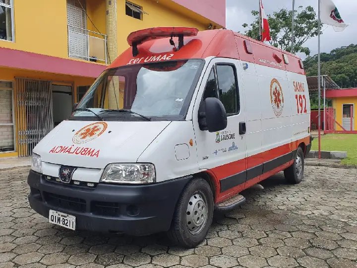 Ambul&acirc;ncia do Samu de Brusque s&oacute; ser&aacute; trocada em 2022 