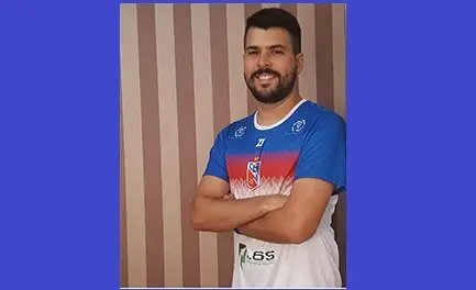 Auxiliar t&eacute;cnico Luiz&atilde;o assumir&aacute; o comando do Carlos Renaux