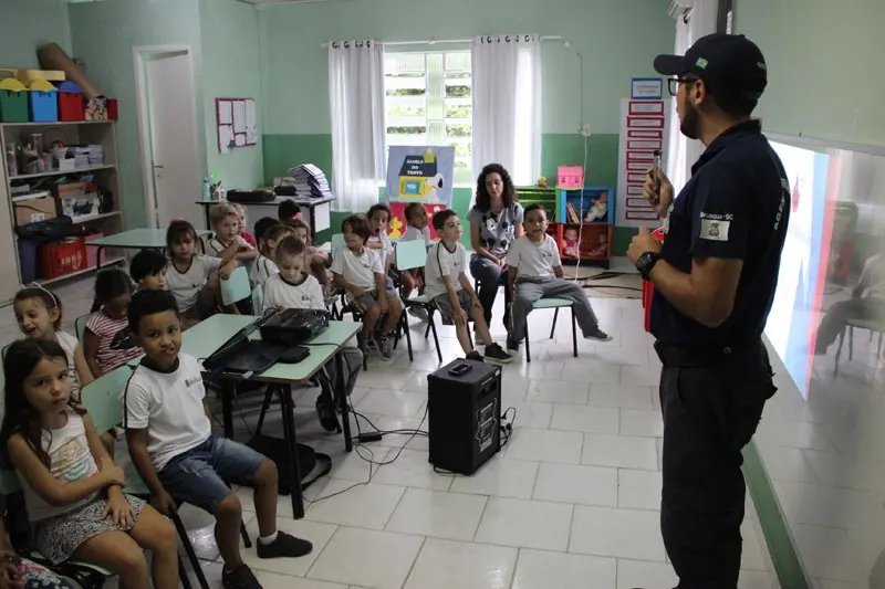 GTB desenvolve conscientiza&ccedil;&atilde;o no tr&acirc;nsito para alunos