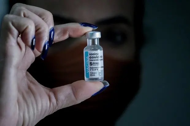 Segunda dose de refor&ccedil;o contra covid-19 come&ccedil;a a ser aplicada a partir de segunda, em SC