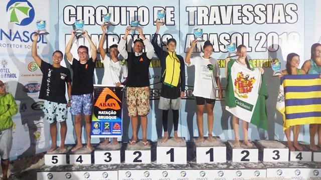 Brusquenses conquistam bons resultados na Travessia Noturna de Bombinhas