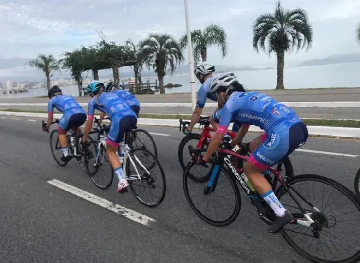 Andr&eacute; Gohr vence a prova da Subida do Morro da Cruz