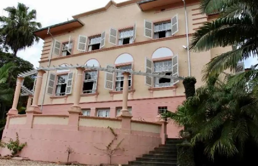 Justi&ccedil;a entende que &eacute; improcedente a a&ccedil;&atilde;o de usucapi&atilde;o da casa Renaux