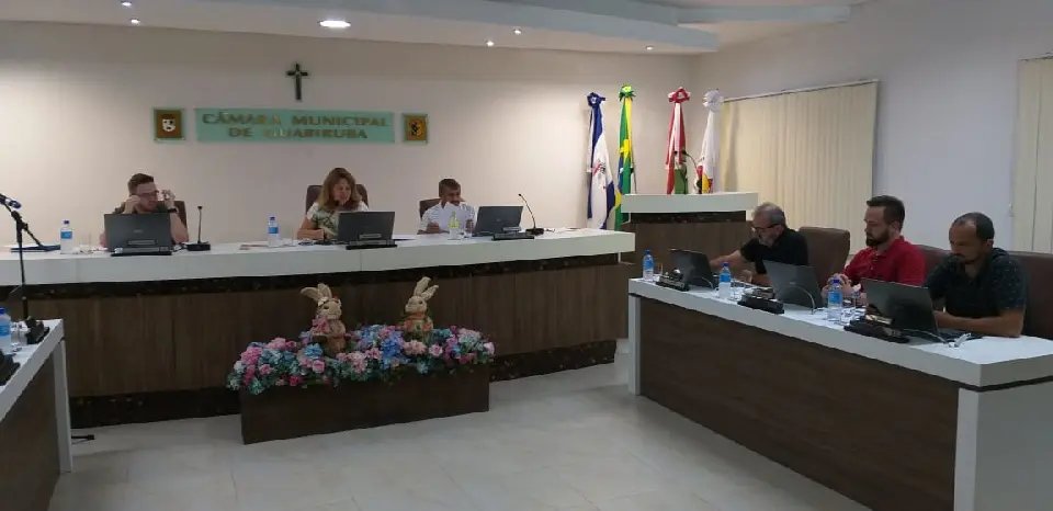 Mudan&ccedil;a no transporte de universit&aacute;rios causa pol&ecirc;mica