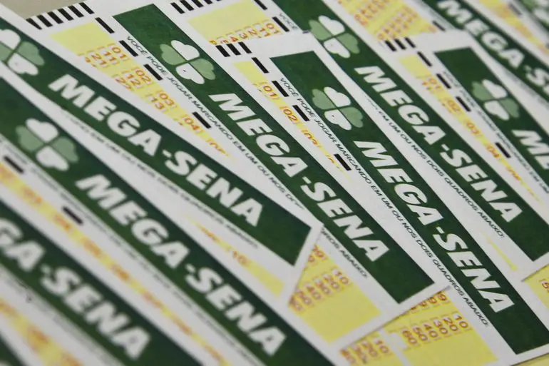 Mega-Sena acumula e pr&ecirc;mio vai a R$ 120 milh&otilde;es