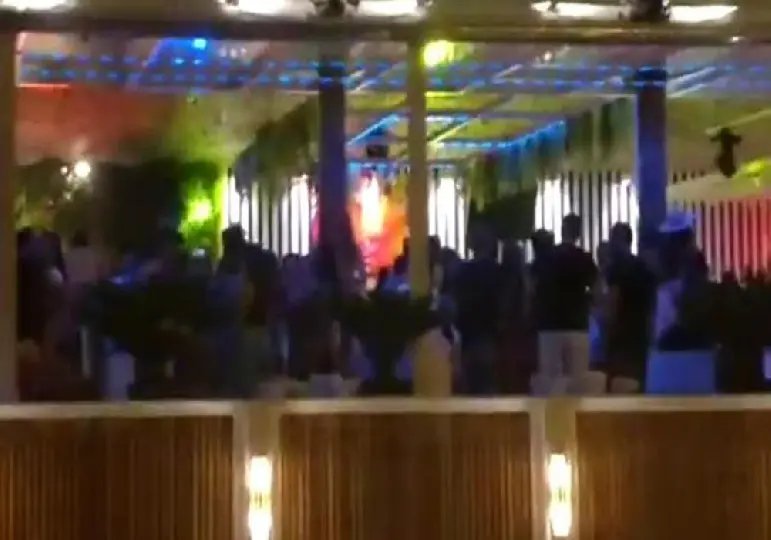 V&iacute;deo flagra festa com aglomera&ccedil;&atilde;o em Itaja&iacute;