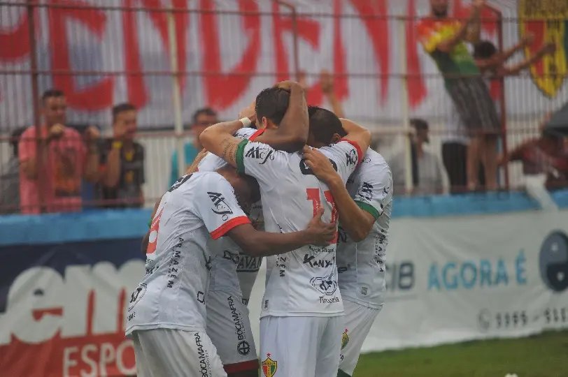 Brusque põe Figueirense na roda e abre returno com vitória