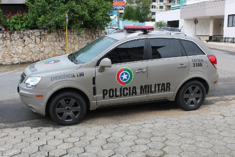 Motocicleta sem procedência é apreendida pela PM após denúncia