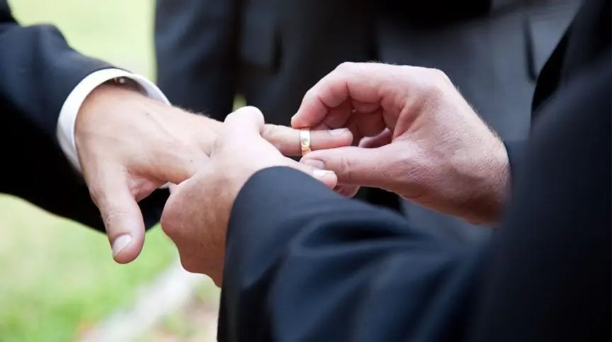CCJ do Senado aprova união estável homoafetiva
