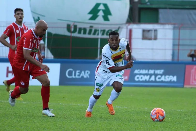 Brusque encara o Figueirense neste sábado na Capital