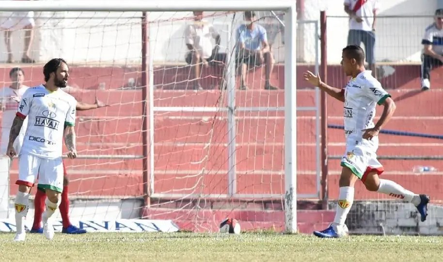 Brusque FC faz melhor turno de estadual desde 1998