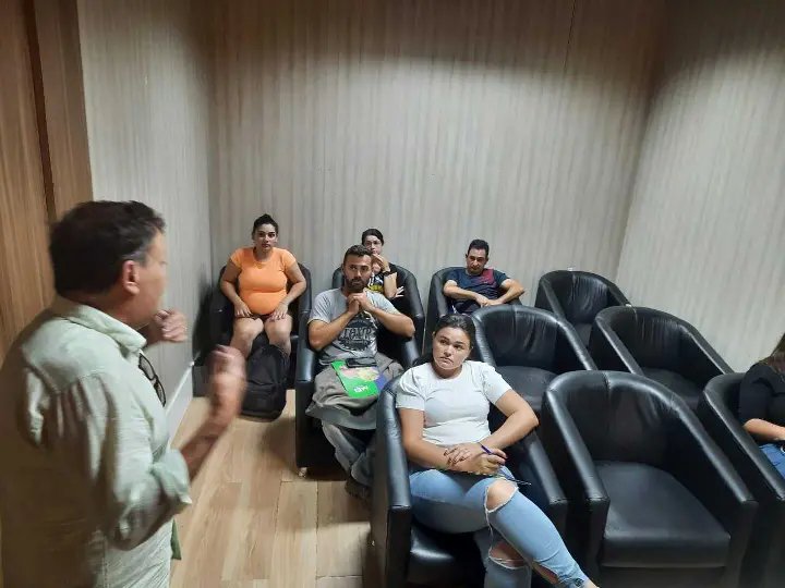 (V&iacute;deo) Escola do Empreendedor &eacute; alternativa gratuita para quem quer aprender como iniciar o pr&oacute;prio neg&oacute;cio