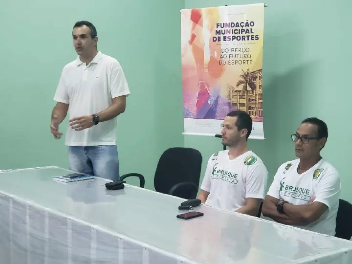 Natação em Brusque será unificada para se popularizar