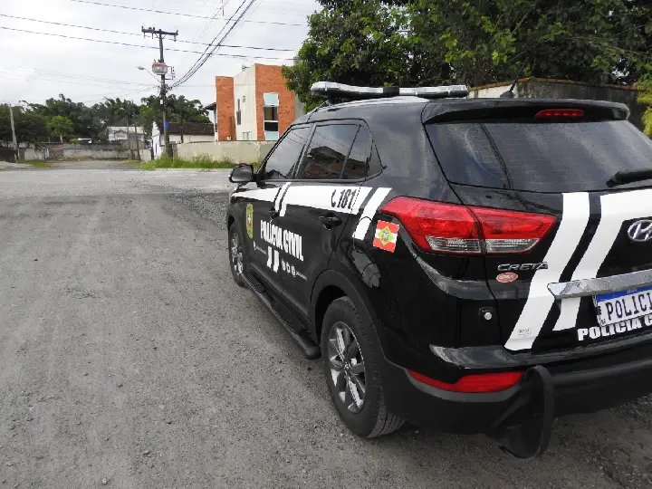 Pol&iacute;cia civil prende homem suspeito de estuprar sobrinhos 