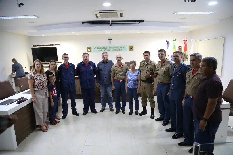 Solenidade marca troca de comando dos bombeiros em Guabiruba