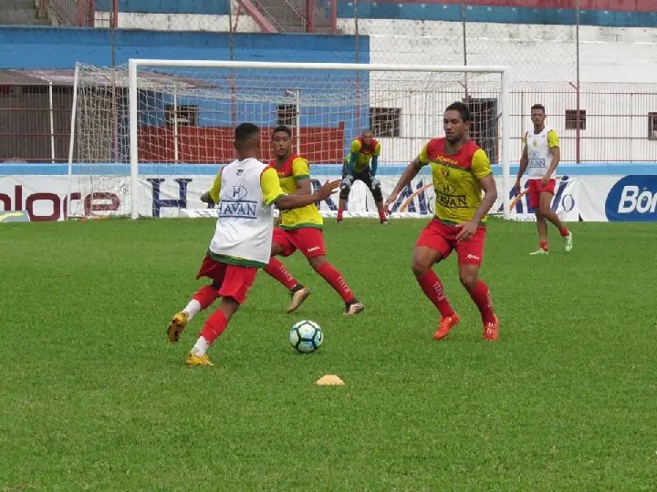 Brusque terá novidade na lateral esquerda