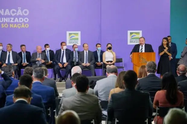 Governador Carlos Mois&eacute;s lan&ccedil;a Plano Estadual de Vacina&ccedil;&atilde;o contra Covid-19