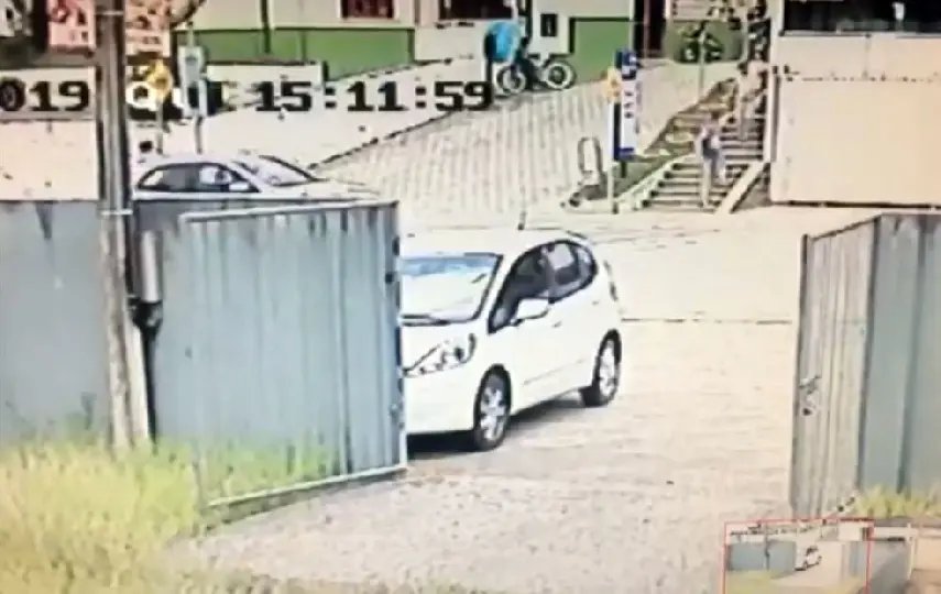 Casal devolve salário da aposentadoria perdido por idoso