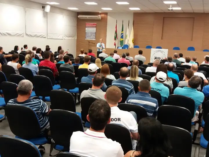 Seminário engrossa críticas contra reformas trabalhista e da Previdência