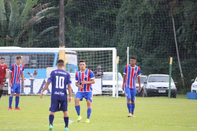  Carlos Renaux goleia o Porto por 4 a 0 na Copinha